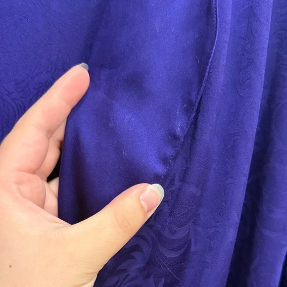 Vintage Victoria's Secret Gold Label - Deep Purple Satin Robe